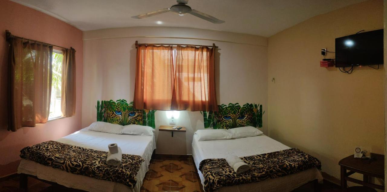 Casona Del Negro Aguilar Hotell Valladolid  Exteriör bild